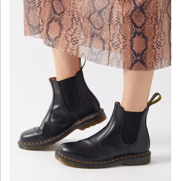 Dr. Martens Shoes - Dr. Martens 2976 Smooth Chelsea Boot